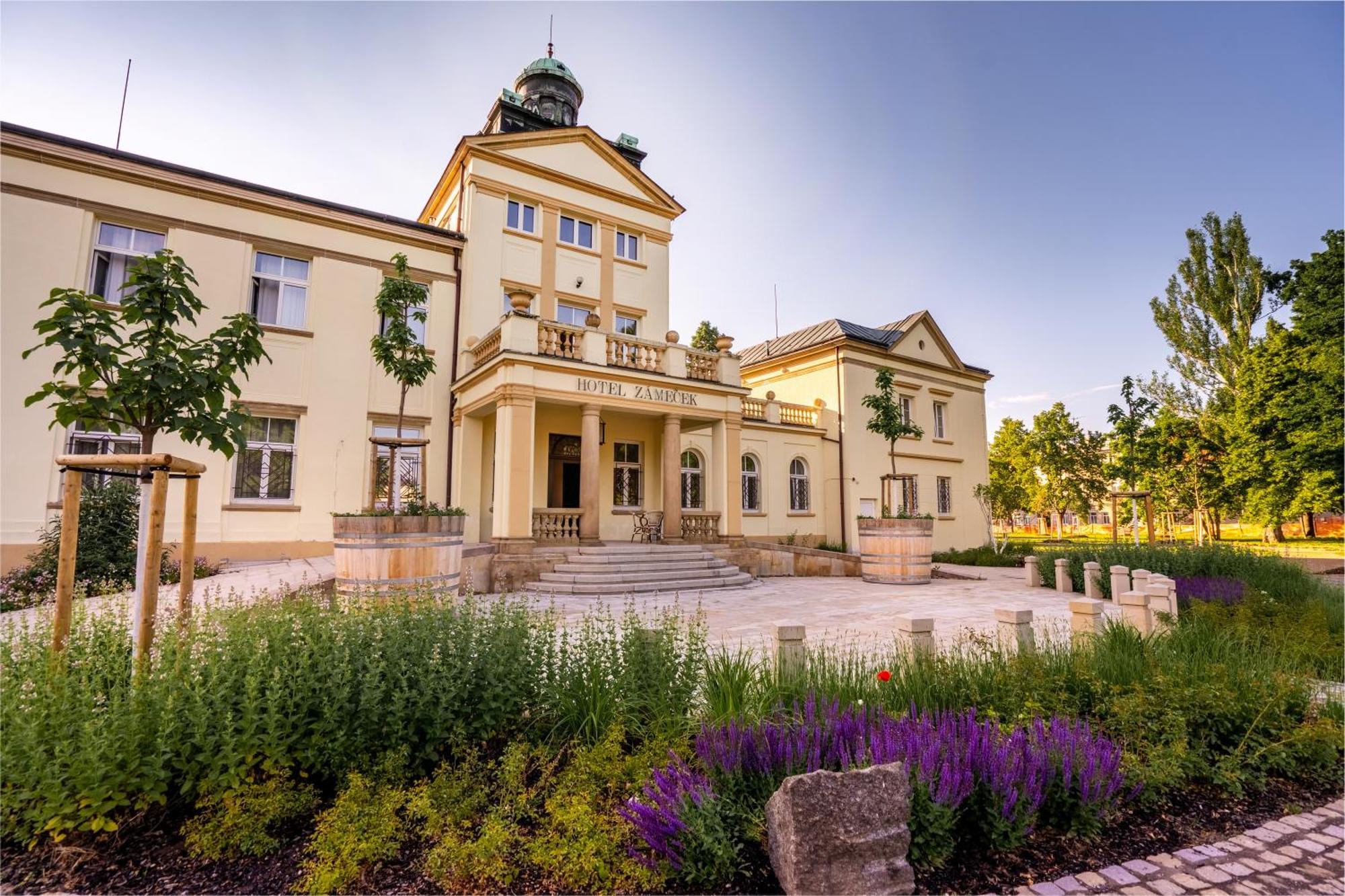 Hotel Zamecek Poděbrady Exterior foto