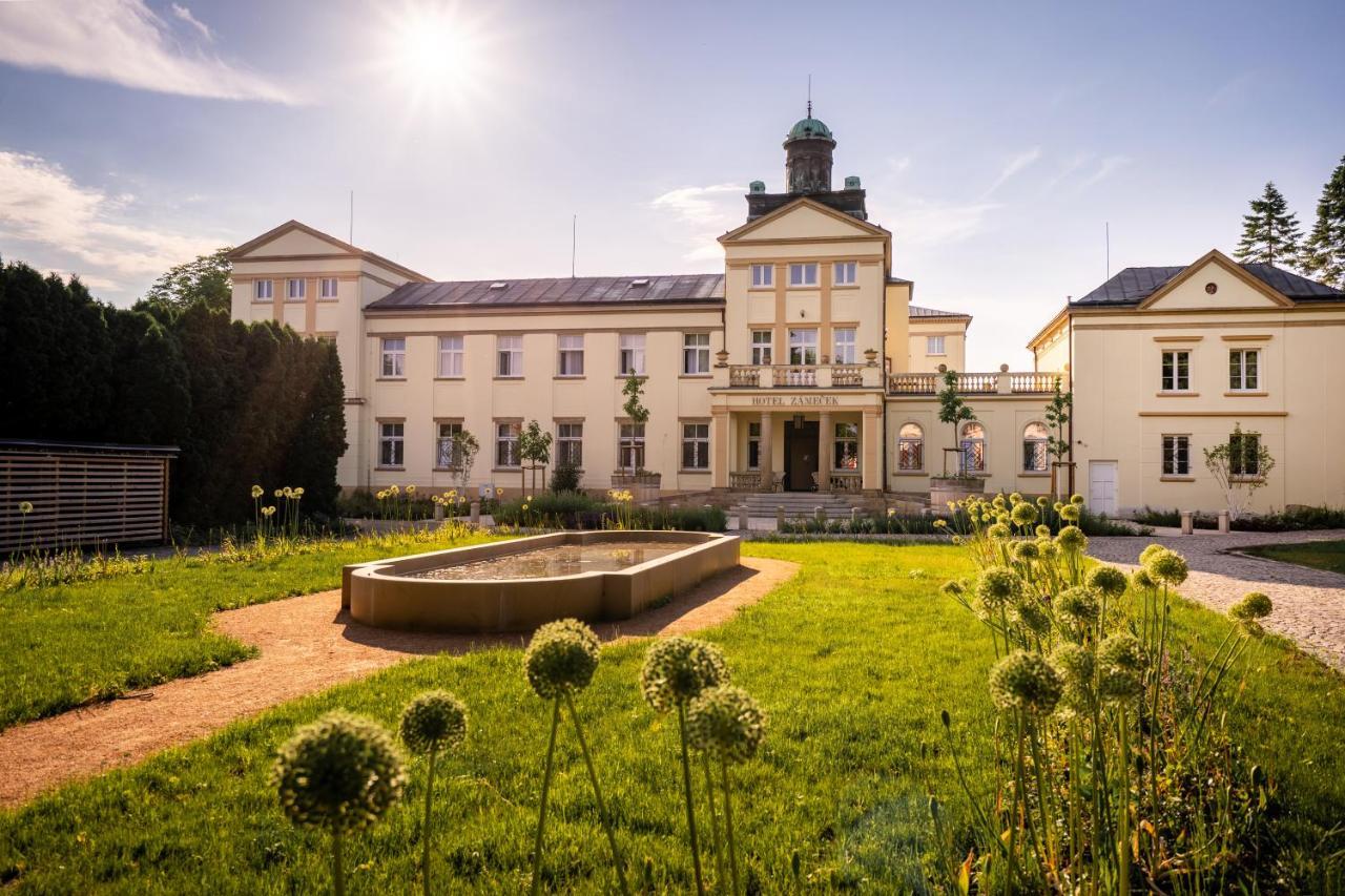 Hotel Zamecek Poděbrady Exterior foto