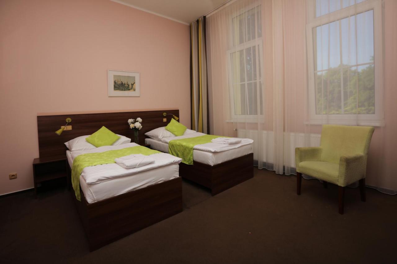 Hotel Zamecek Poděbrady Exterior foto