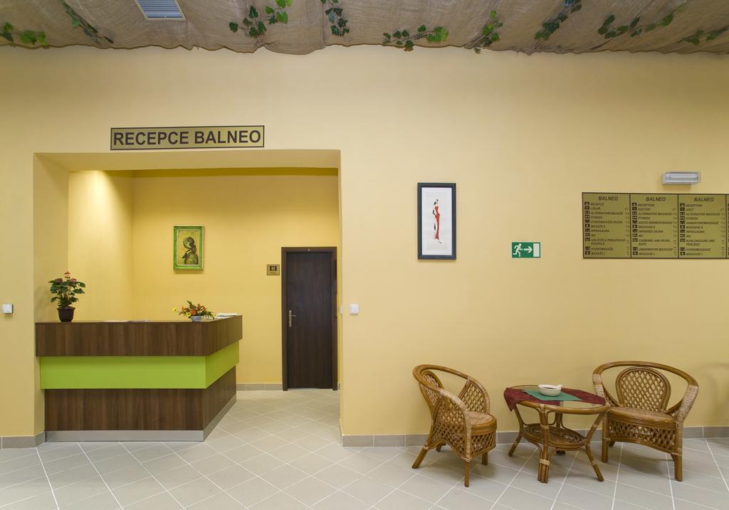 Hotel Zamecek Poděbrady Exterior foto